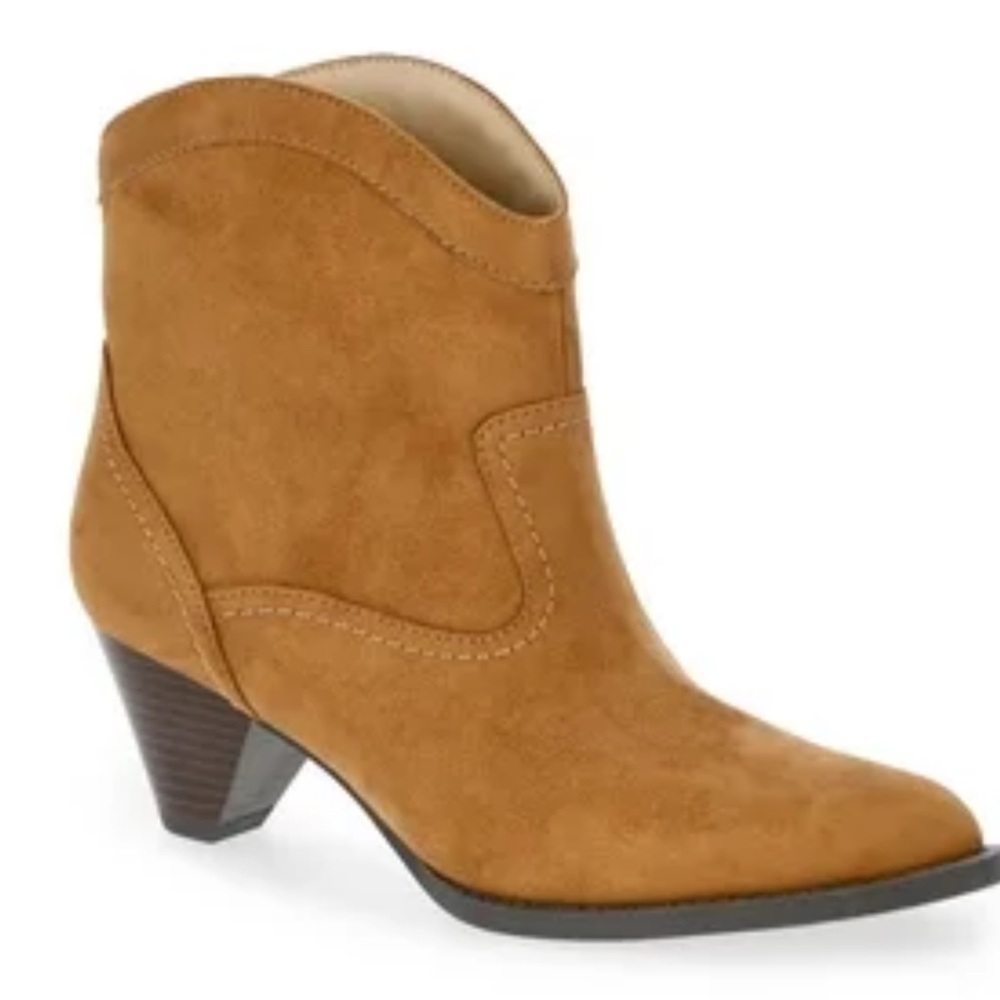 NWT WOMENS Stylish Tan Ankle Booties Size 9 Boots Suede Like